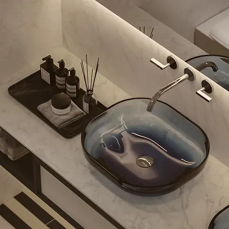 Designer Vip Apartments With Luxurious Swimming Pool